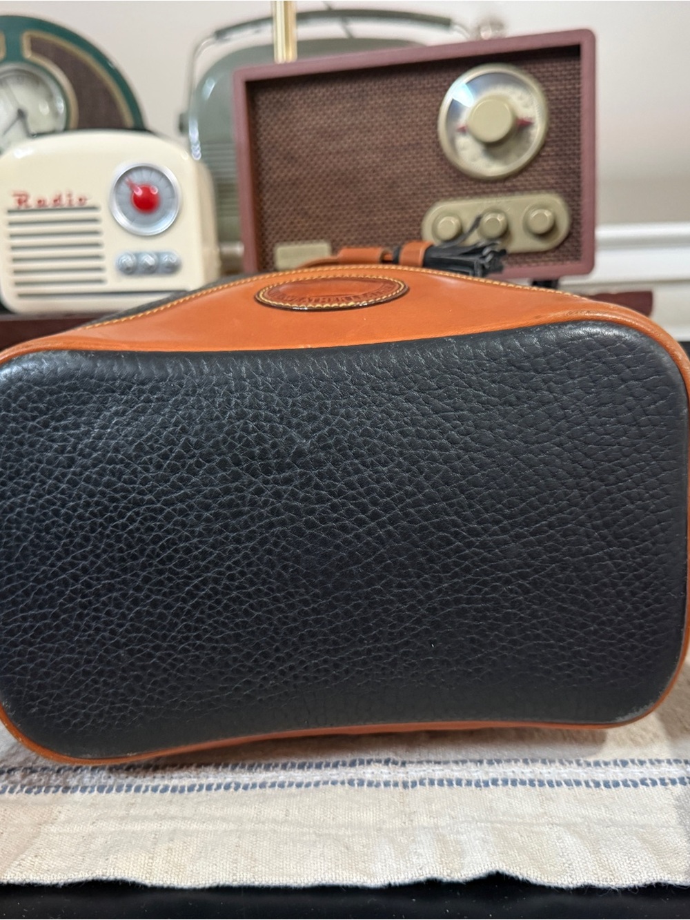 Vintage Dooney & Bourke AWL Leather Black & Tan Bucket Bag with Matching Wallet - Picture 7 of 14
